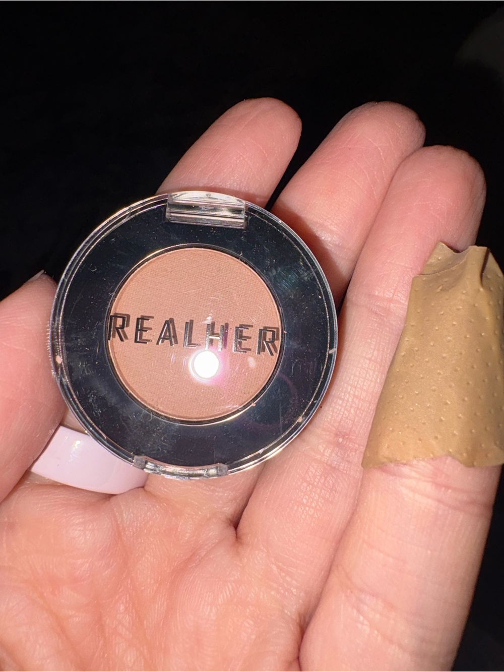 RealHer Eyeshadow Single in incomparable